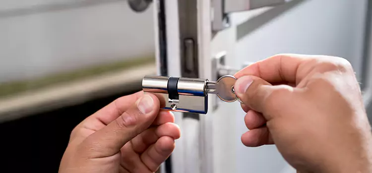 Emergency Locksmith for House Pooler