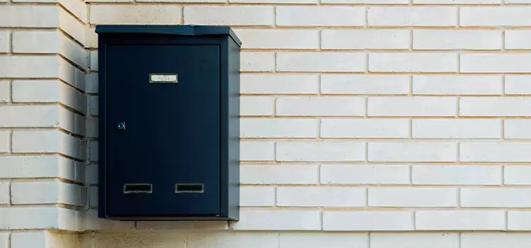 Mailbox Lock Repair Pooler