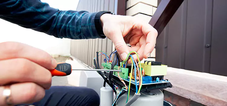 Electric Gate Maintenance Pooler
